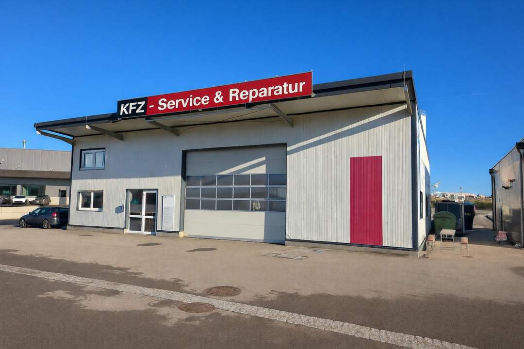 Moderne und voll ausgestattete Kfz-Werkstatt mit Verkaufsfläche in Toplage an der B137 zu mieten
