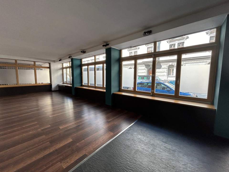 Vielseitig verwendbare Geschäfts- und Bürofläche in zentrumsnaher Lage von Innsbruck zu mieten