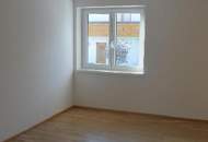 Sonnige 4 Zi-Dachgeschosswohnung mit Terrasse und Balkon!