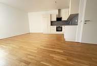 Gepflegte Gartenwohnung mit zwei Zimmern und Außenfläche