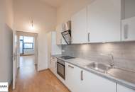 Klimatisierte Dachgeschosswohnung mit sonniger Terrasse &amp; perfekter Anbindung - ab 1.6.26 beziehbar!