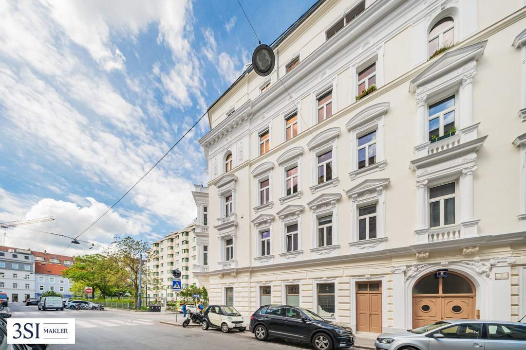 Betongold: Unbefristet vermietete Dachgeschosswohnung in elegantem Altbau zur Kapitalanlage mit knapp 3% Rendite - in Top-Lage des 4. Bezirks