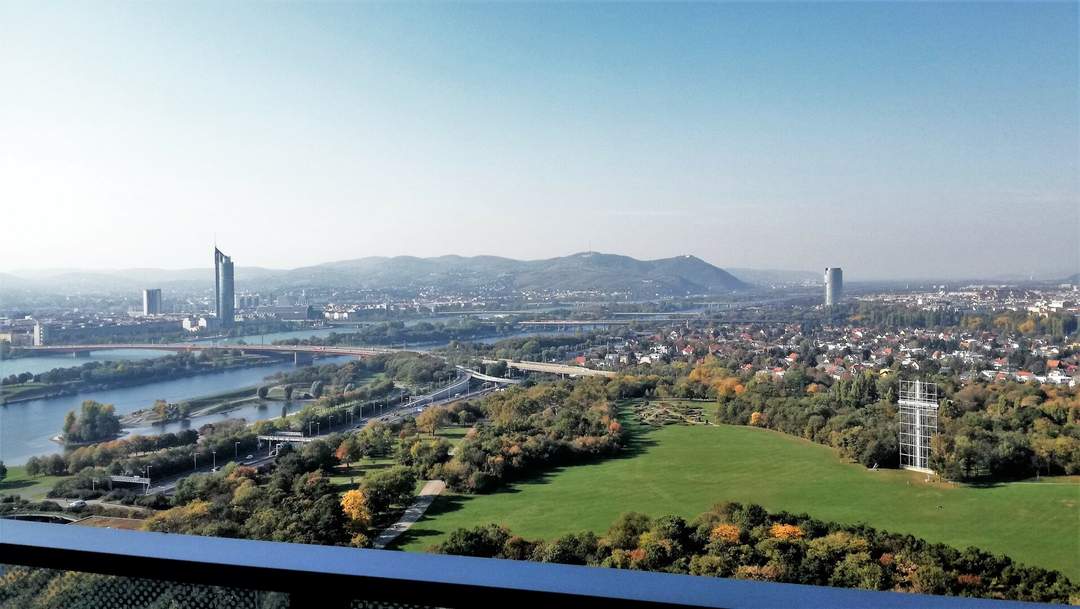 All-inclusive spacious studio apartment on a higher floor for short-term rent beginning from February 2026!