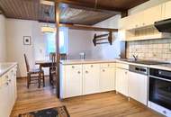 Ein-/Zweifamilienhaus mit Aussicht und Garage auf 788 m² Grund