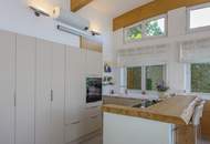 Exklusive Villa mit Pool am See