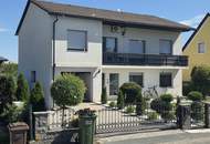 Sehr gepflegtes und geräumiges Stock- Wohnhaus samt integrierter Garage in guter Lage