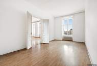 BÜRO IN ELEGANTEM HAUS / Blick auf Volkstheater und MQ / Sanierungsbedürftig