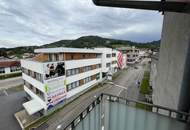 Zentrale 3-Zimmer-Wohnung mit Balkon & Lift in Kirchdorf – 63,60 m², sofort beziehbar, € 784,87 inkl. BK & Heizung! Perfekt für junge Familien!