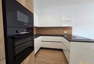TOP-GELEGENHEIT! | NEUWERTIGE 3-ZIMMER-WOHNUNG | GROSSZÜGIGER BALKON | EWE-DESIGNKÜCHE | NAHE U1 KAGRANER PLATZ