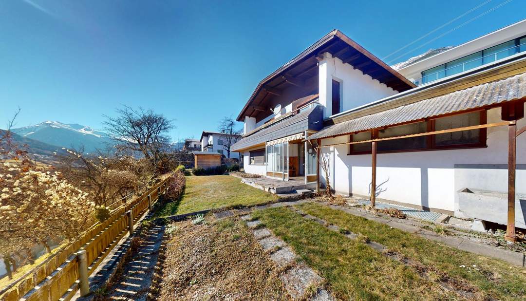 Ein Haus mit Geschichte und Zukunft — Wohnen inmitten der Tiroler Bergwelt in Landeck!