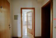 Komfortable Altbau Wohnung im Zentrum