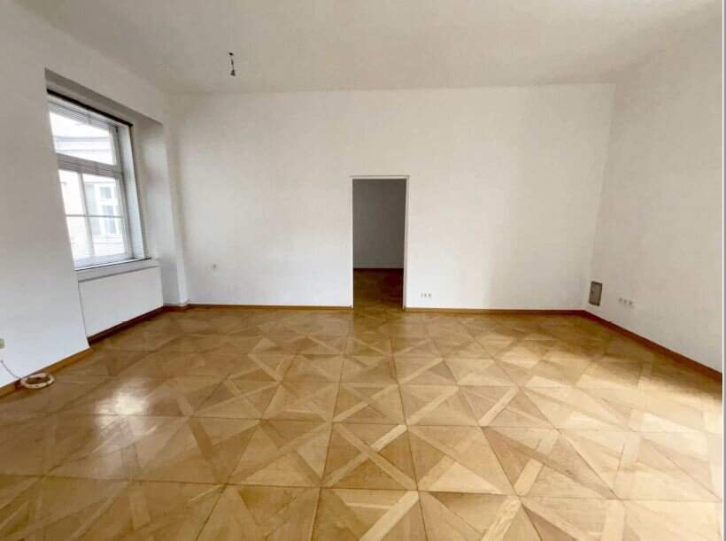 PROVISIONSFREI! Ruhiges Altbaubüro aus zwei Bestandseinheiten!
