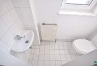 Helle 3-Zimmer-Dachgeschoß-Wohnung mit Blick auf die Votivkirche