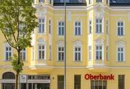 Zeitlose Eleganz trifft modernen Wohnkomfort – stilvoll sanierte 3,5-Zimmer-Altbauwohnung mit Designküche, zwei Außenflächen &amp; Toplage nahe dem Türkenschanzpark