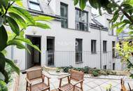 Exklusives Stadthaus mit Doppelhauscharakter – Wohnen &amp; Arbeiten auf 239 m² und 99 m² Terrassen in Hinterhoflage