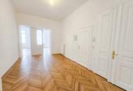 Licht, Eleganz und Großzügigkeit - Großzügige 3,5-Zimmer-Altbauwohnung mit Fischgrätparkett und Stuck in Bestlage - Florianigasse