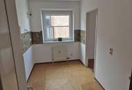 "3-4 Zimmer Wohnung - zum Sanieren, mit viel Potenzial "