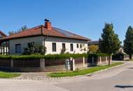 Großzügiges Einfamilienhaus mit Wintergarten auf großem Grundstück!