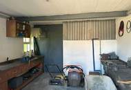 Einfamilienhaus mit Nebengebäude in ruhiger Lage