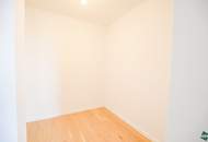 Erstbezug nach Sanierung: Schöne 2-Zimmer-Wohnung mit Top-Anbindung