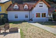 SOLIDES, LEISTBARES WOHNHAUS MIT CARPORT UND LAUBE IN BEGEHRTER, NATURNAHER WOHNLAGE DIREKT AM WASSER IN TRAUMHAFTER AUSSICHTSLAGE AN DER KREMS