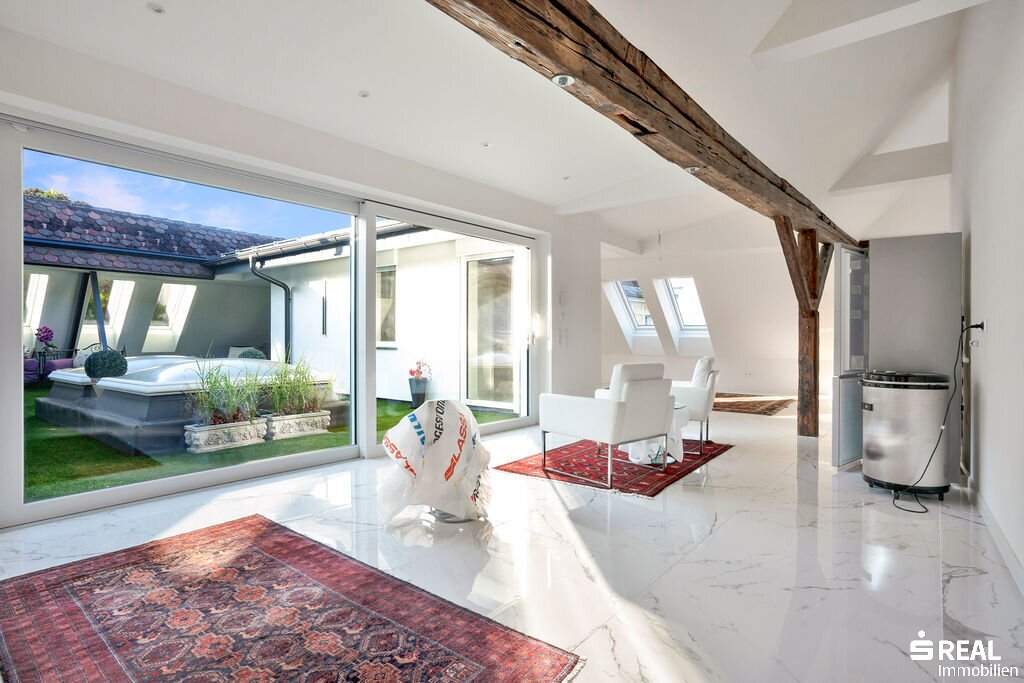 Neuwertiges Penthouse in Klagenfurt: Stilvoll, großzügig &amp; mit traumhafter Terrasse