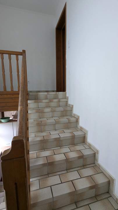 helle Dachgeschosswohnung ab sofort (provisionsfrei) (Provisionsfrei)