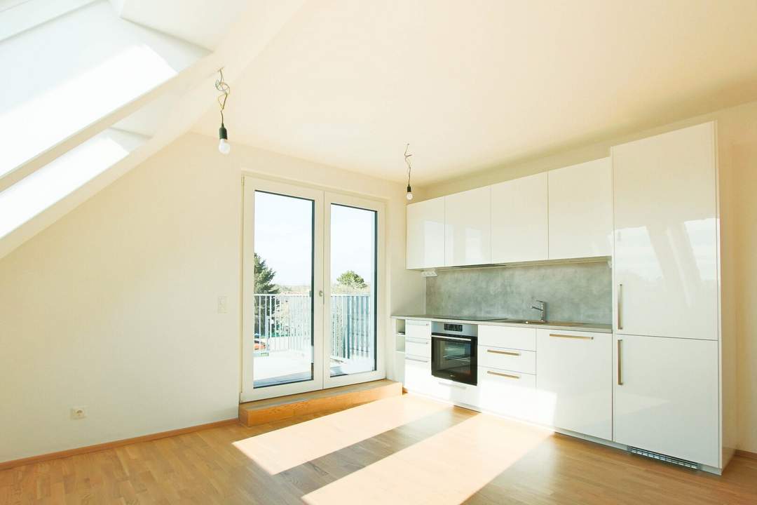 Traumhafte DG-Wohnung mit 2 Terrassen in Ruhelage!