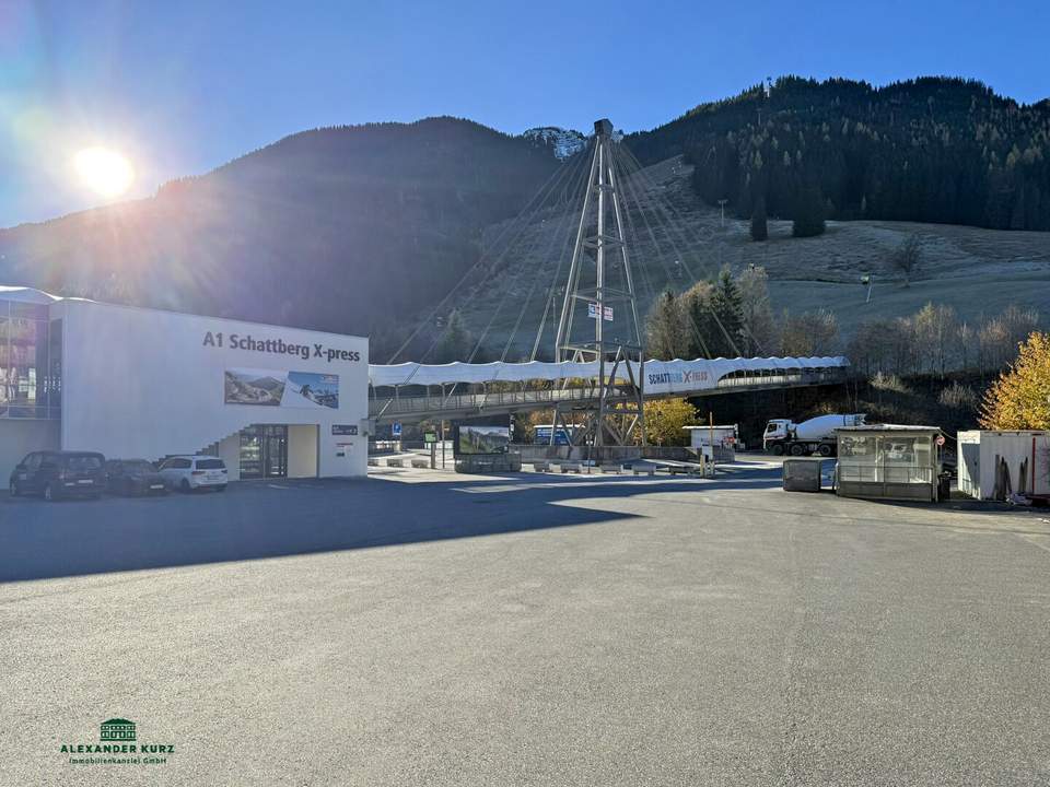 SAALBACH, Zweitwohnsitz-Wohnung im Zentrum, Ski-in/Ski-out