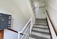 Klein & fein! Geniale DG-Wohnung in ruhiger Lage mit hochwertiger Küche & kleinem Balkon.