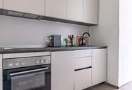 Wohnen im Zentrum: Charaktervolle 3-Zimmer-Altbauwohnung mit Flair