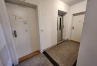 3-Zimmer Wohnung, 86m² etwas renovierungsbedürftig