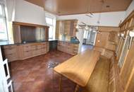 ZINSHAUS MIT GEWERBEHALLE IN HIMBERG