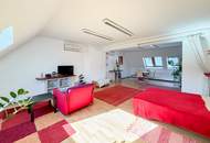 Lichtdurchflutete Dachgeschosswohnung Nähe Karmeliterplatz