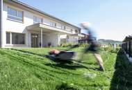 ***Besichtigungstag, Freitag, 16. Oktober 2026 von 13:30 - 15:30 Uhr*** Modernes Plus-Energie-Reihenhaus in Massivholzbauweise
