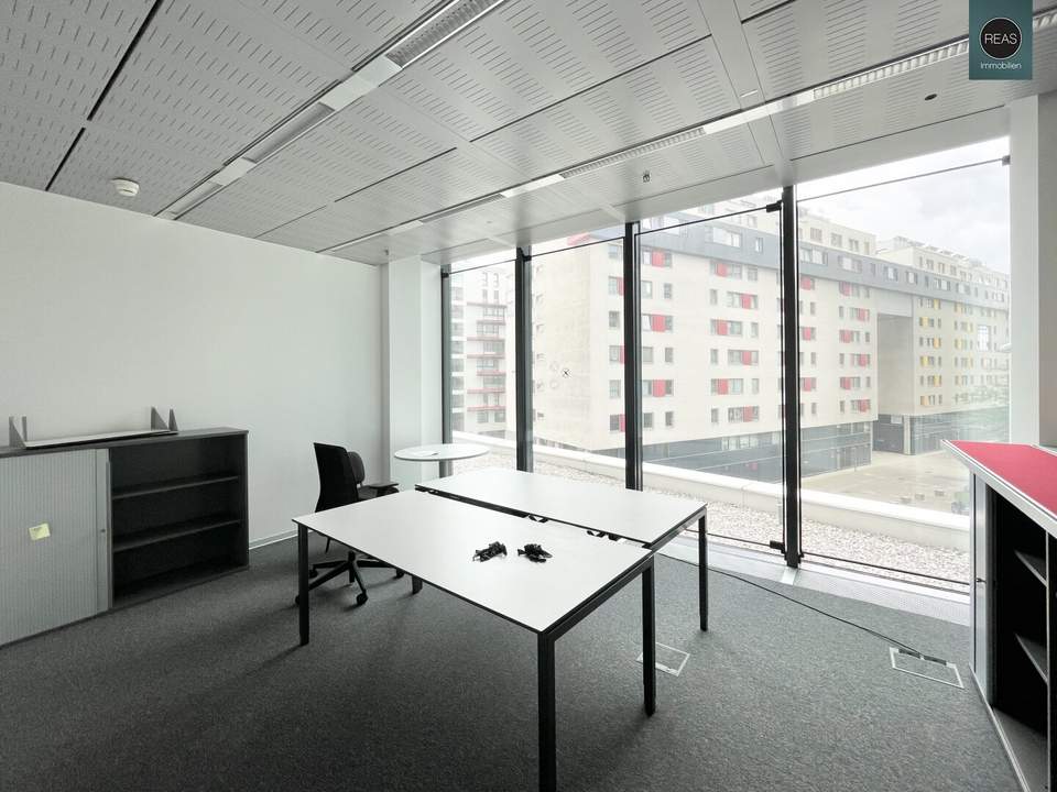 Office im einzigartigen Hochhaus mit ausgezeichneter Infrastruktur und Panoramablick!