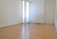 Zieglergasse: 4-Zimmer Wohnung mit kl. Terrasse