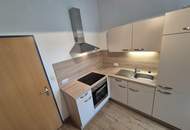 Altbauwohnung mit 2 Zimmern im 1. Stock