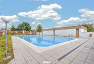 Ihr Traum vom Haus mit Pool: Zweistöckiges Reihenhaus in ruhiger und gut angebundener Lage