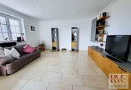 Exklusives, großzügiges Wohnhaus auf einem 1.600 m2 großen Grundstück, Pool &amp; traumhaften Weitblick