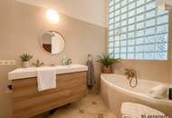 Großzügige, stilvolle Wohnung mit Charakter