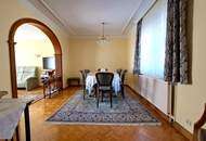 Haus mit Seeblick in grüner Ruhelage