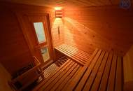 Charmantes Bauernhaus mit großem Grundstück, langgezogenem Hof, 2 Wohnungen und einem Swimmingpool