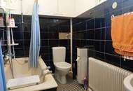 Zweigenerationenhäuser in zentraler Güssinger Lage