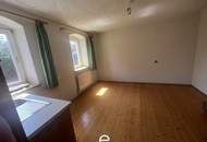 Großfamilien aufgepasst! Mehrfamilienhaus mit großzügigem Grundstück in Wels/Pernau!