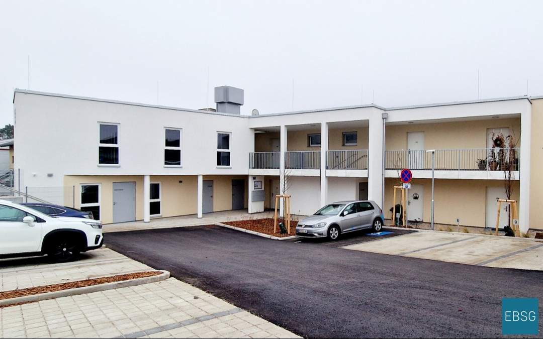 Familienwohnung mit Balkon &amp; PKW-Stellplatz