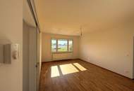3-Zimmerwohnung befristet auf 10 Jahren im Erstbezug nach Generalsanierung // 3-room apt, lim. for 10 y rent, first occup. after complete renov. //