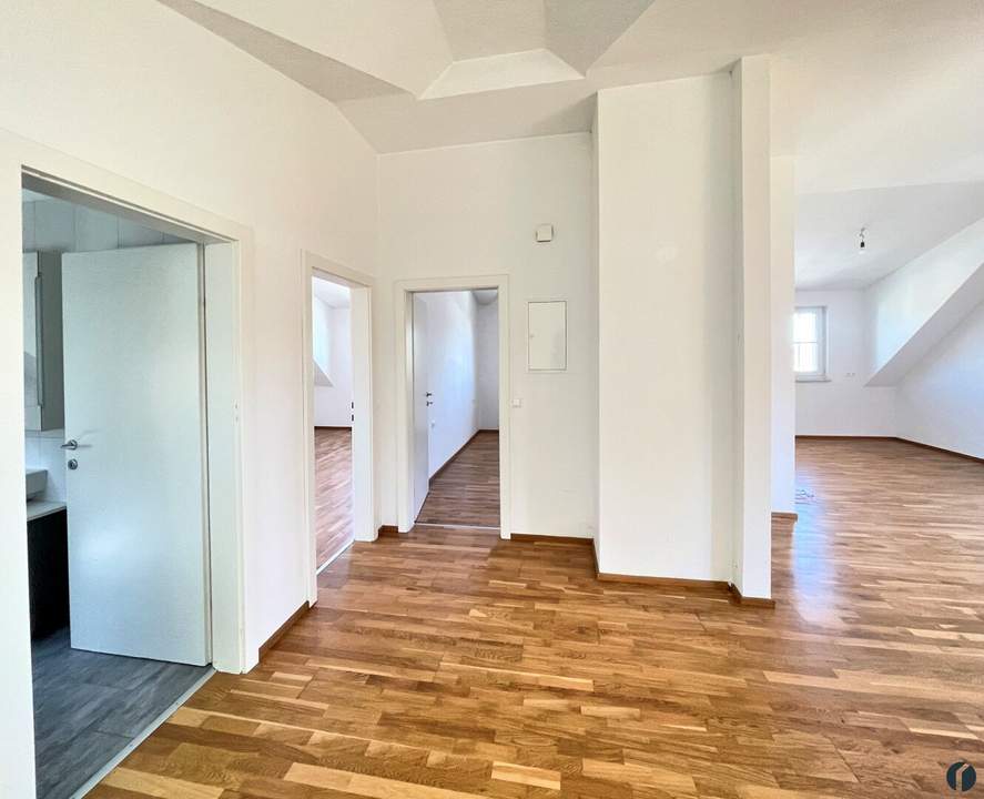 Helle Dchgeschoss-Wohnung in Neulengbach mit Garten