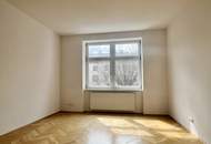 Hofruhelage: Altbauwohnung mit Grünblick!
