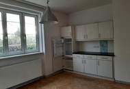 Helle 3-Zimmer-Wohnung mit Loggia in zentraler Lage